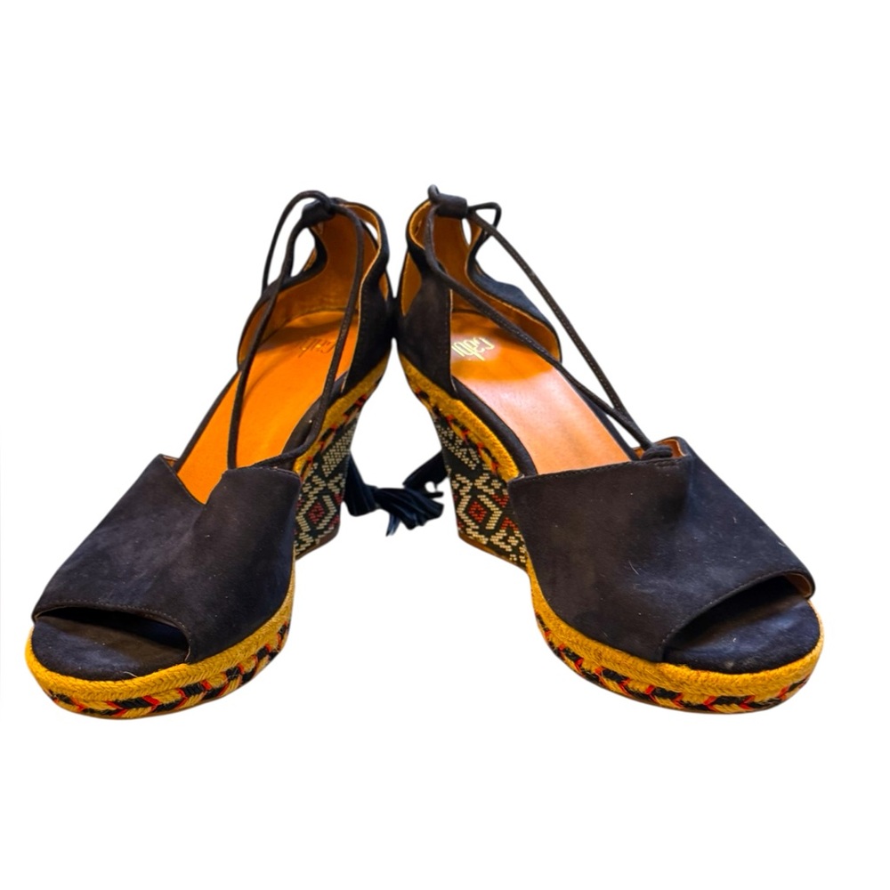 Cabi Sandals - Picture 5 of 10